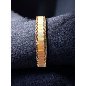 Vintage Gold Ring Bracelet with Leaf Engraving – Elegant Textured Band, Nature-I